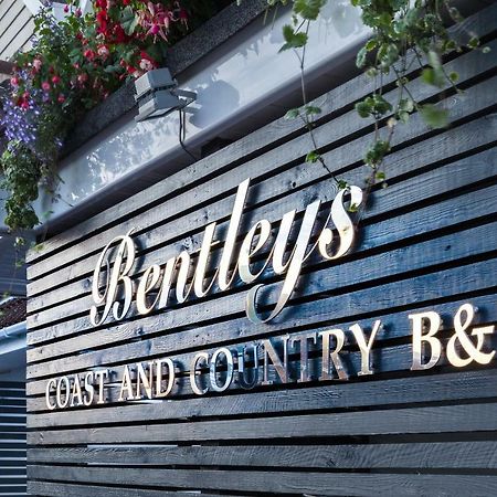 Bentleys Coast And Country B&B Лімінгтон Екстер'єр фото